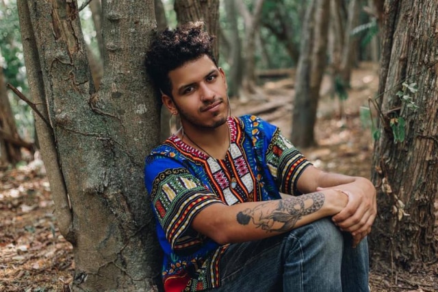 Divulgação O youtuber Spartakus Santiago fala sobre racismo e homofobia