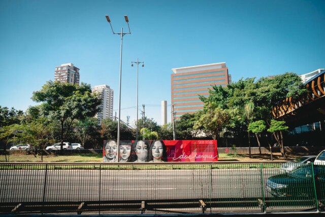 Raphael Felisbino de Jesus Campanha 'Julho Vermelho' espalha grafites para chamar atenção para importância da doação de sangue