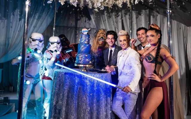 Instagram/@frankiejgrande Casamento temática de 'Star Wars' do irmão de Ariane Grande, Frankie Grande, com o ator Hale Leon.