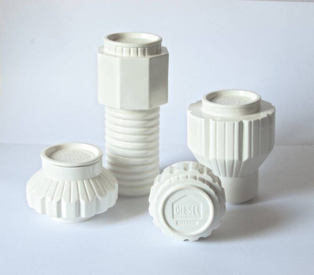 Divulgação A Machine Collection também para a Diesel Home Collection, com porcelanas inspiradas em engrenagens mecânicas