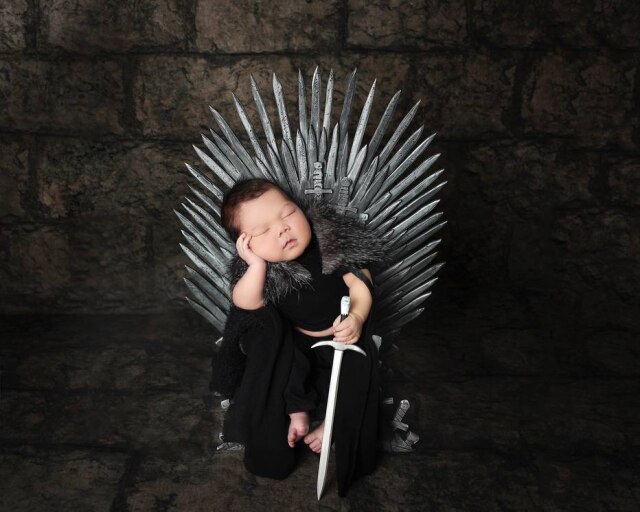 Shannon Leigh Studios Bebê vestido como personagem de 'Game of Thrones'