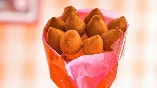 Divulgação Buquê de coxinhas.