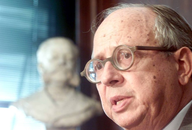 Fábio Motta / Estadão O ex-ministro Marcílio Marques Moreira em coletiva na Associação Comercial do Rio de Janeiro em 2001