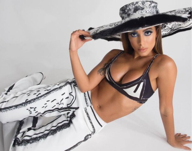 Reprodução/Instagram Em 'Me Gusta', Anitta traz influências do pagode baiano e do funk carioca embalados pelo som da música latina atual