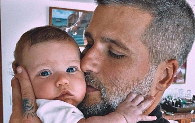 Bruno Gagliasso Compartilha Foto Com O Pequeno Zyan Coisa Mais Linda Emais Estadao