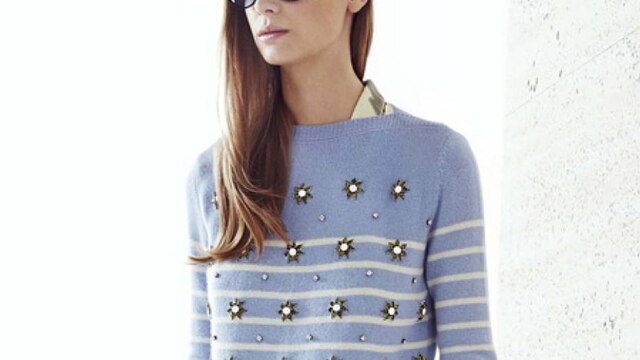 Na Gucci, as pedrarias surgem mais casual, mesclada com o navy
