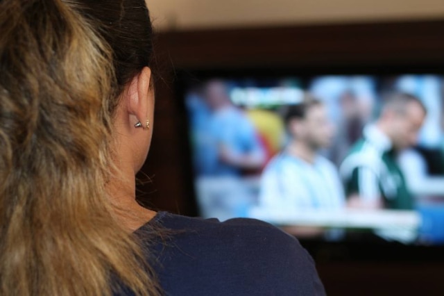 Pixabay/wilkernet Com o desligamento do sinal analógico, RedeTV! ensinou seus espectadores a cancelar a assinatura das operadoras que não compraram os direitos de transmissão do sinal digital.