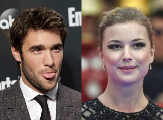 REUTERS/Andrew Kelly | REUTERS/Toby Melville Emily VanCamp e Josh Bowman têm a primeira filha, Iris