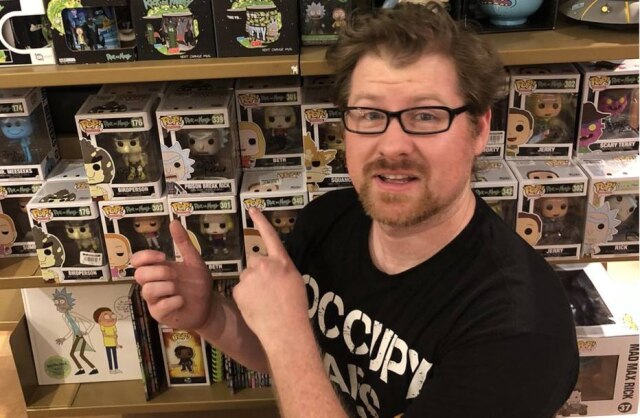 Twitter/@JustinRoiland 'Solar Opposites', nova animação criada por Justin Roiland, teve 16 episódios encomendados pela plataforma de streaming Hulu
