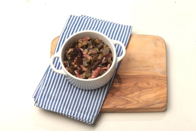 Nilton Fukuda/Estadão Berinjela piemontesa, com salame e noz moscada.