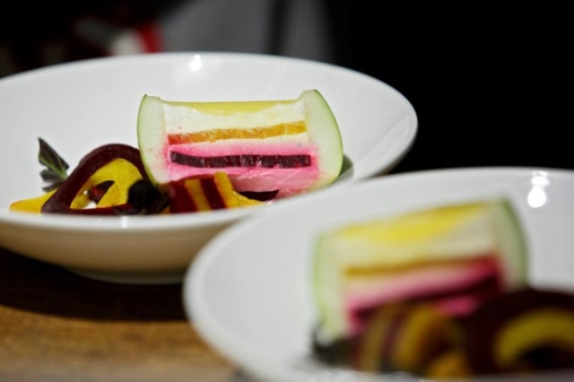 Dustin Chambers|NYT Salada de beterraba com maça, iogurte maltado e nabo, do Gunshow.