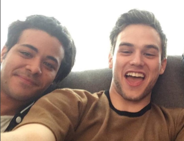 https://www.instagram.com/flynnagin11/ Christian Navarro e Brandon Flynn no Brasil