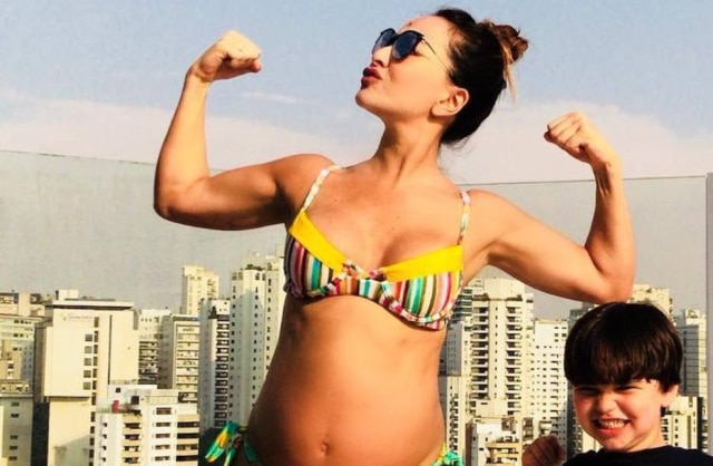 Instagram / @sabrinasato Sabrina Sato ao lado de seu sobrinho.