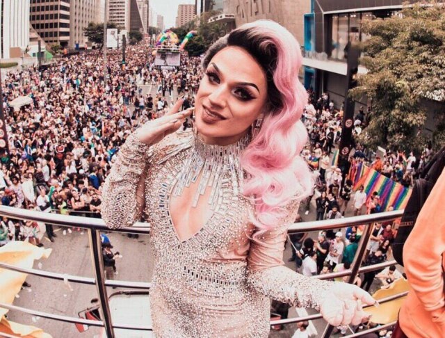 Instagram/@lorelay_fox Lorelay Fox será apresentadora da Parada LGBT 2019 no YouTube.