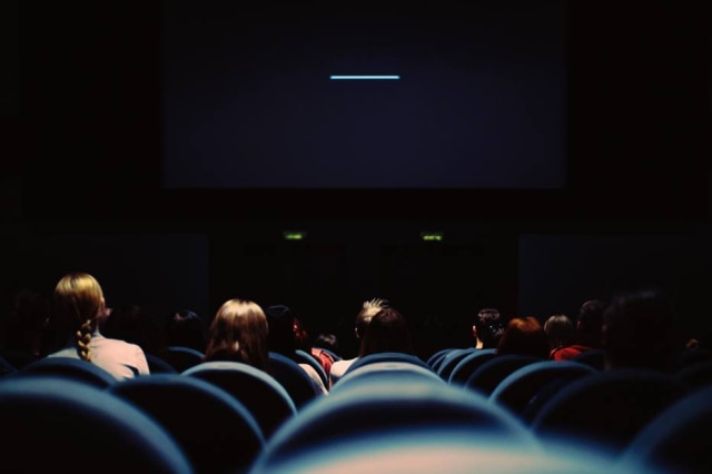 Unsplash/@@ewitsoe Sessão exclusiva de cinema é voltada para crianças com algum tipo de deficiência.