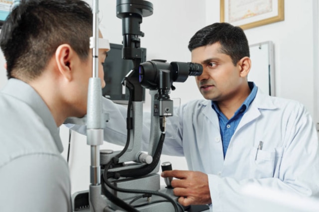 Freepik / dragonimages A retinopatia diabética pode levar à cegueira caso não seja diagnosticada e tratada cedo