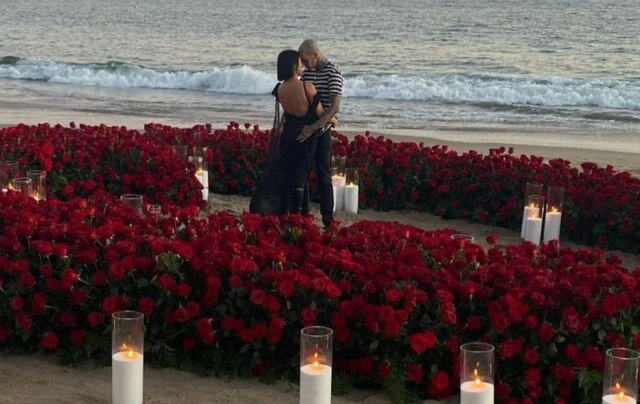 Instagram/ @kourtneykardash Kourtney Kardashian e Travis Barker estão há 10 meses