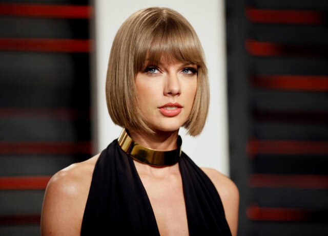 Reuters / Danny Moloshok A cantora norte-americana Taylor Swift deve testemunhar esta semana em caso em que sofreu suposto assédio sexual.