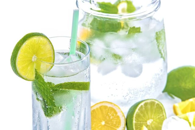 Pixabay/@Photomix-Company Garoto arrecadou mais de R$ 20 mil vendendo limonadas