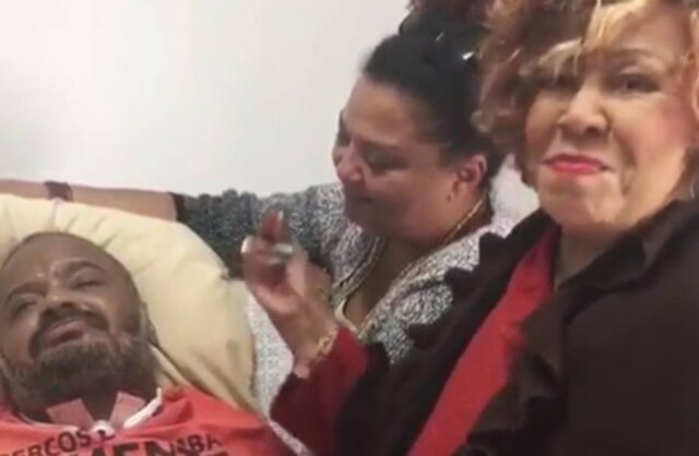 Instagram / @alcioneamarrom Alcione visita Arlindo Cruz