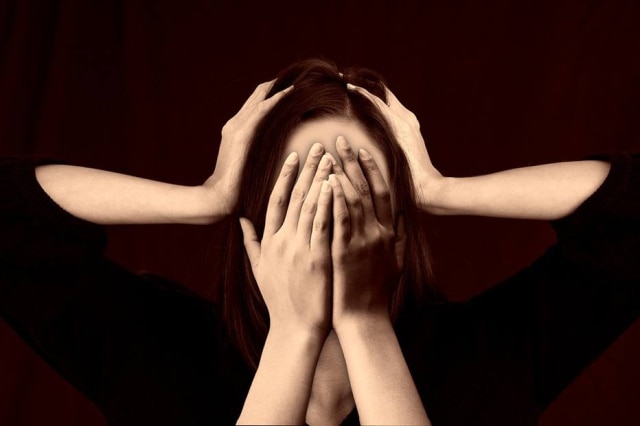 Pixabay Em alguns casos, a depressão pode desencadear crise de ansiedade. A escuta ativa, ou seja, ouvir o paciente em sofrimento, pode ajudar.