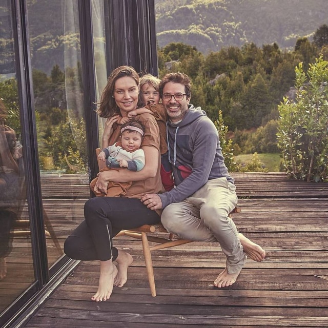 Reprodução/Instagram Patricia Beck, Gustavo Zylbersztajn e os filhos Ben e Cora