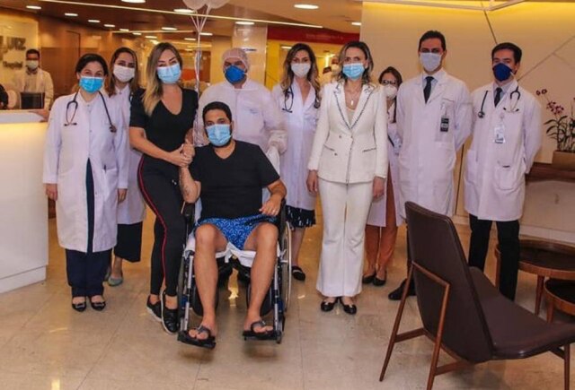 Reprodução Instagram/@edsonsertanejo O sertanejo Edson recebeu alta após se recuperar da covid-19