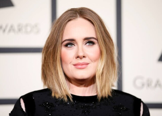 Danny Moloshok/Reuters A cantora Adele na 58ª edição do Grammy Awards, em Los Angeles, em fevereiro de 2016.
