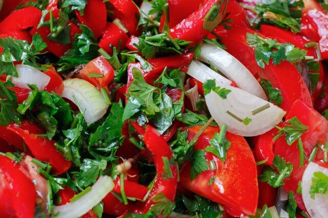 Pixabay Parte do equilíbrio do funcionamento da serotonina no corpo pode ser feito pela alimentação rica em vitamina B6, que otimiza o metabolismo.