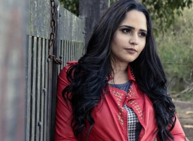 Instagram/@perllaoficial Sucesso do funk nos anos 2000, cantora confirmou retorno e animou fãs