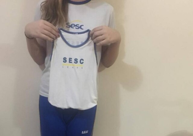 Facebook/marabeatriz.m Lara estuda na escola Educar Sesc desde os dois anos de idade, mas instituição disse que não vai renovar a matrícula por não conseguir se adequar à lei que garante direito ao uso do nome social em escolas.