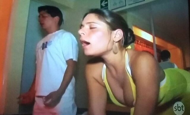 Reprodução/SBT Trecho do programa 'Alarma TV', que vai ao ar pelo SBT.