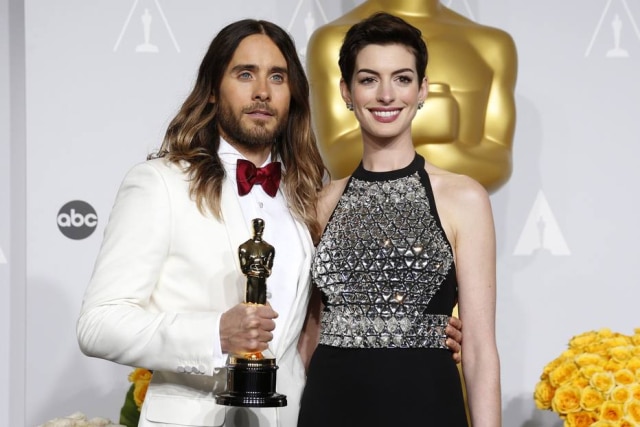 Mario Anzuoni/ Reuters Jared Leto e Anne Hathaway na cerimônia do Oscar, em 2014