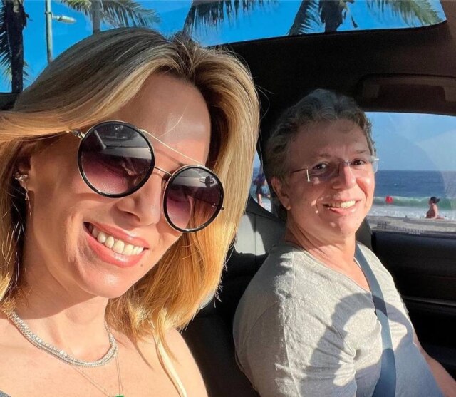 Instagram/@jbboninho Boninho e Ana Furtado completaram 26 anos juntos e 22 anos de casamento.