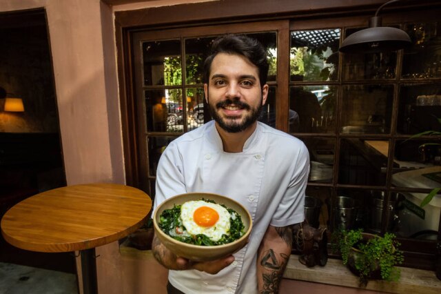 Taba Benedicto/ESTADÃO O chef Tuca Mezzomo, do Charco Restaurante