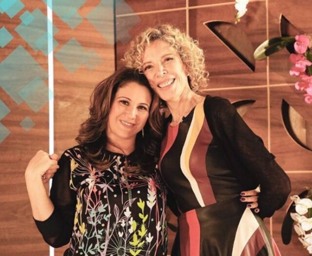 Reprodução/Instagram A cantora foi a primeira convidada no novo programa de Marília Gabriela, 'TV Mulher'.