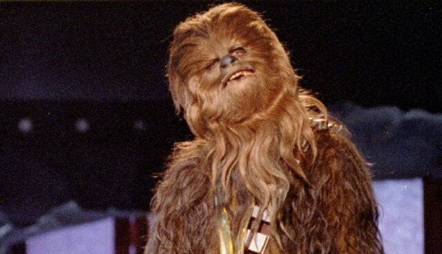 David McNew / Reuters Personagem 'Chewbacca' em cerimônia do MTV Movie Awards em 1997.