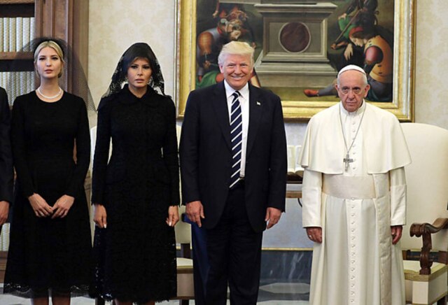 Evan Vucci/Pool via The New York Times Ivanka Trump, a primeira-dama Melania Trump e Donald Trump encontram o Papa Francisco no Vaticano