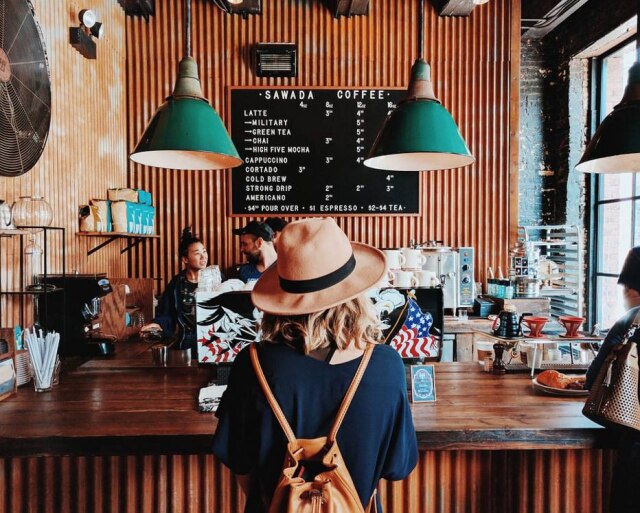 Pixabay Milionário disse em programa de TV australiano que jovens precisam parar de gastar tanto com cafés caros e torradas de abacate, se quiserem comprar um imóvel.