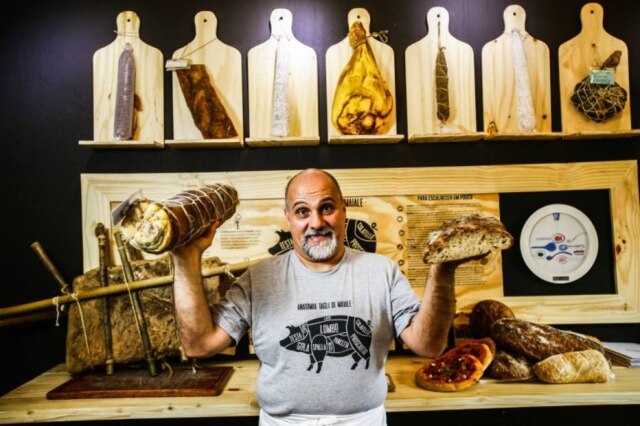 Gabriela Biló|Estadão O chef Sauro Scarabotta resolveu apostar de vez nos pães de fermentação natural e nos embutidos artesanais