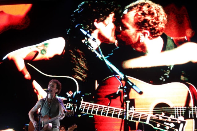 Fábio Motta/ Estadão Nando Reis fez homengem à Cássia Eller no Rock in Rio, em 2015