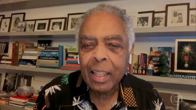 Rede Globo / Reprodução O cantor Gilberto Gil participou do 'Conversa com Bial' e falou sobre racismo