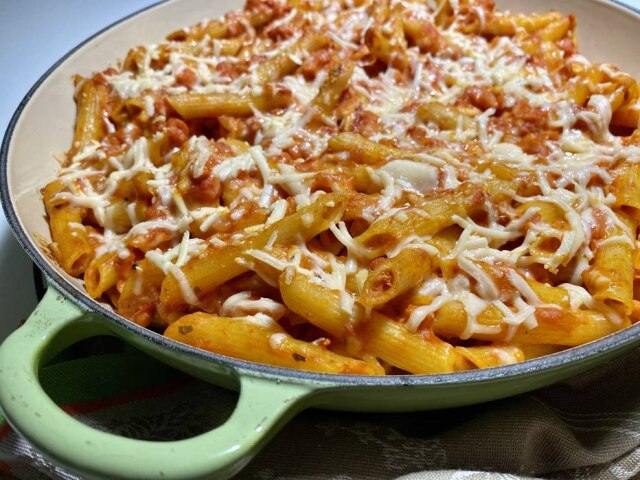 Patrícia Ferraz/Estadão Versão de pasticcio com tomate, cubinhos de presunto, queijos parmesão e pecorino e creme de ricota