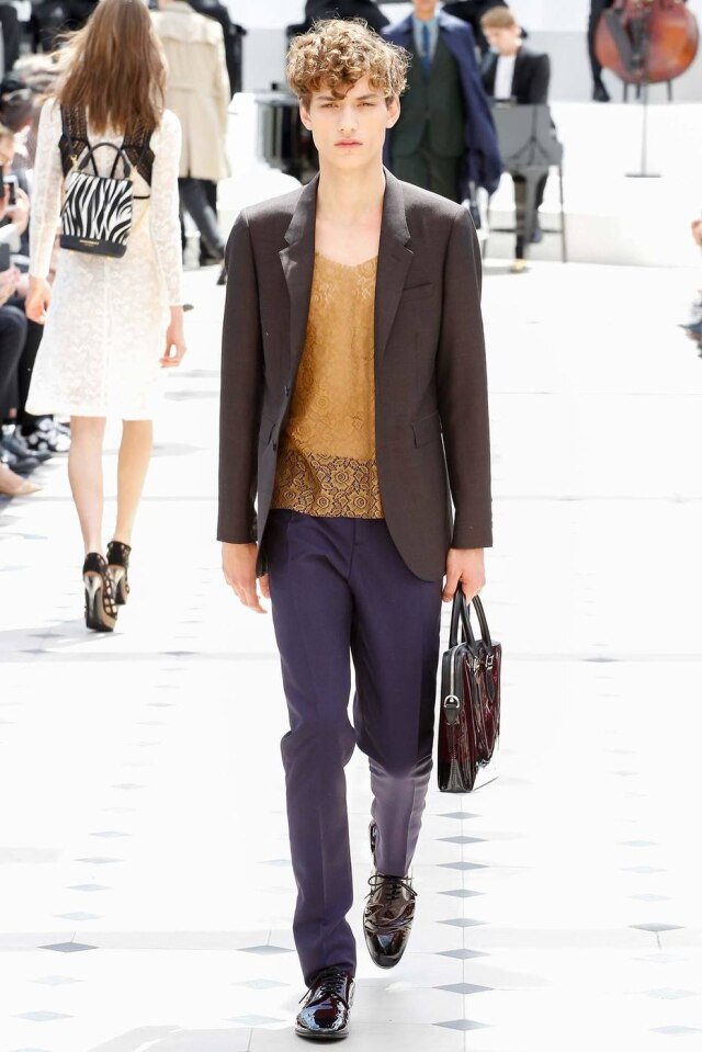Divulgação Burberry Verão 2016
