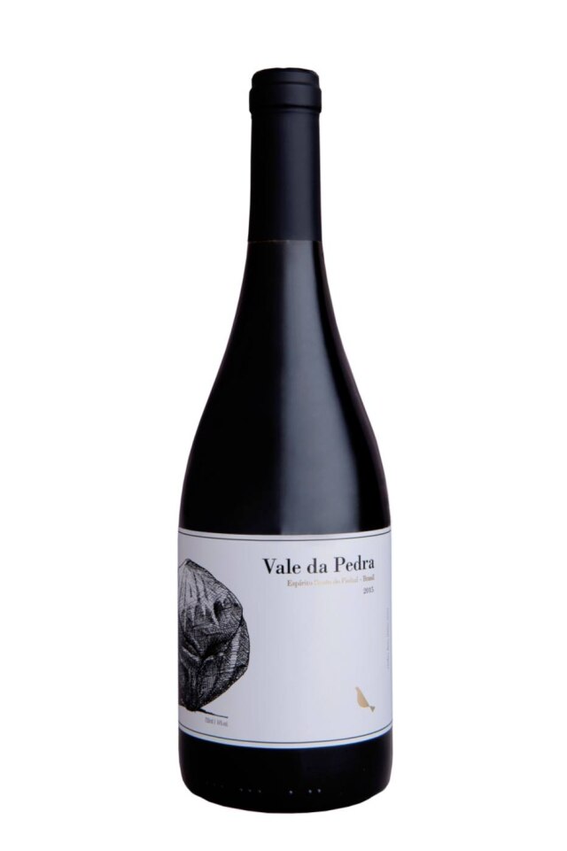Divulgação Vale da Pedra Syrah 2015 - vinho passa de 6 a 8 meses em barrica.