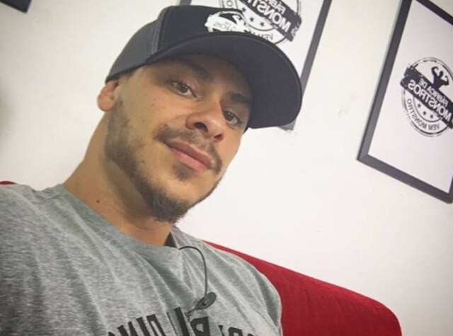 Reprodução/Instagram Após ter nude vazado, Leo Stronda faz vídeo homofóbico.