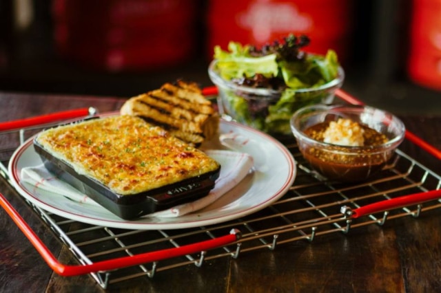 Roberto Seba|Divulgação Brandade de bacalhau, prato da nova seção do Ici Brasserie, a Bon Marché