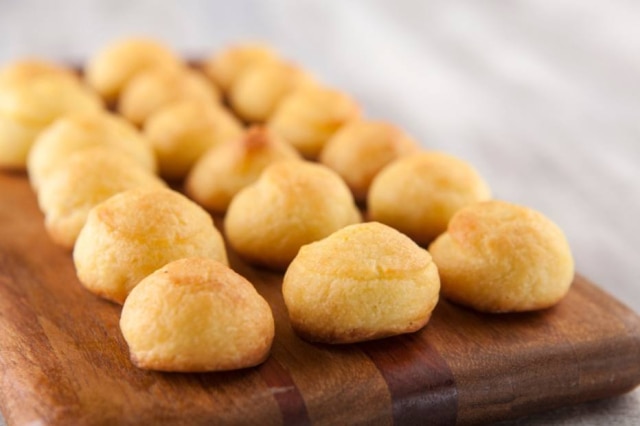 Codo Meletti|Estadão Gougère, pão de queijo à francesa.