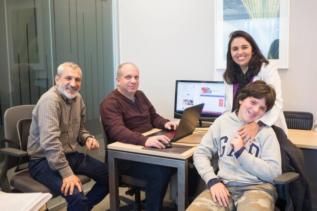 Tiago Queiroz Carla Borges Bertin, José Carlos Bertin, Gabriel e um dos sócios do Autismo Legal Paulo Salomão.