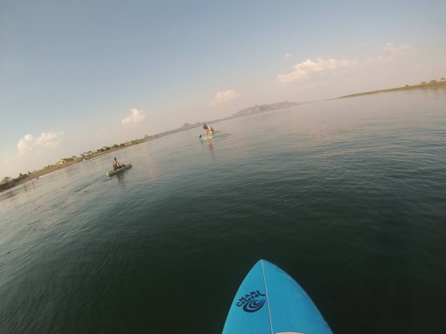 Stand up paddle e caiaque para curtir o Lago do Manso